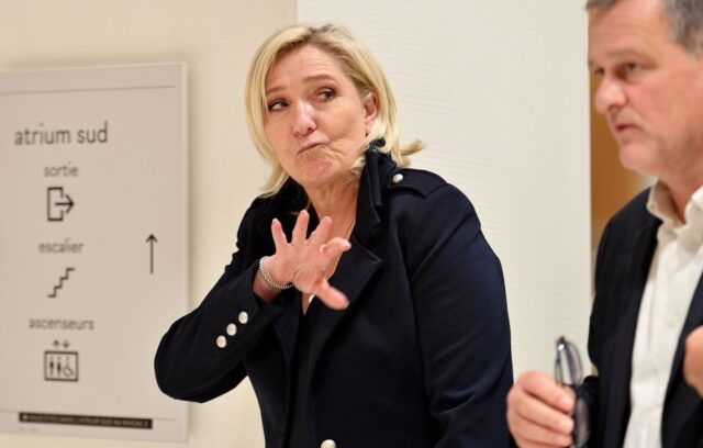 Marine Le Pen à son procès.