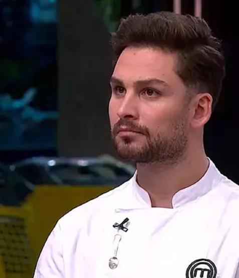 MasterChef من هو أونور، ومن أين أتى وكم عمره؟ حياة وسيرة ماستر شيف النهائية أونور أوريسي