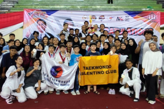 Kesuksesan luar biasa kembali diraih oleh UKM Taekwondo Universitas Nusa Mandiri (UNM) bersama Valentino Club dalam ajang Student Taekwondo Indonesia Championship (STIC) 2024 yang berlangsung di GOR Ciracas, Jakarta Timur, pada Sabtu-Minggu, 14-15 Desember 2024.