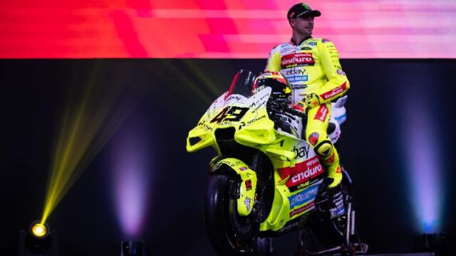 رئيس رئيس PT Pertamina يتحدث عن Pertamina Enduro VR46 فريق سباق
