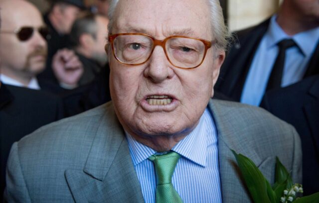 EN DIRECT Mort de Jean-Marie Le Pen : Un décès qui suscite de très nombreuses réactions, loin d’être toutes des hommages…