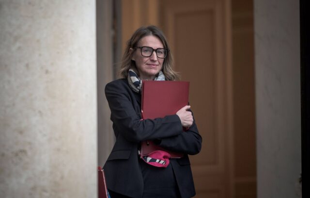 Le gouvernement remet sur la table les 7 heures de travail « gratuit » par an