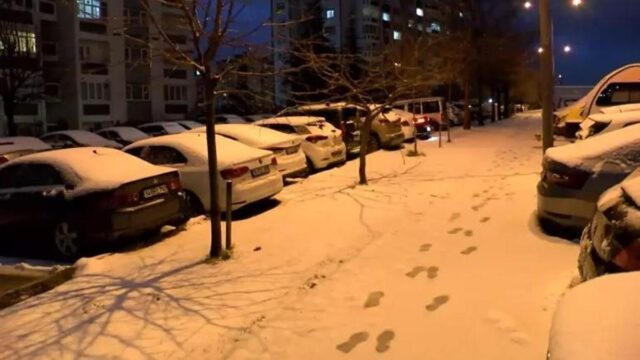 أخبار عطلة Snow Snow في اسطنبول: هل تقضيات المدارس في اسطنبول اليوم؟ 7 فبراير 2025 هل حاكم اسطنبول لقضاء عطلة مدرسية؟
