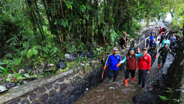 كيفية استخدام النهر اجتماعيًا لتحسين رفاهية مواطني Bogor
