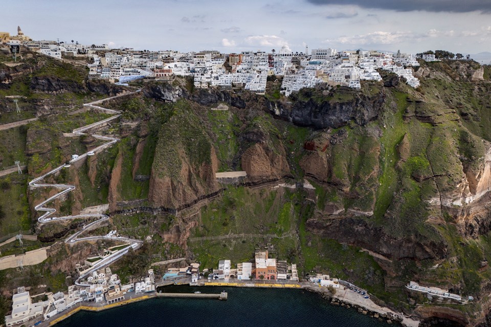 Santorini ومحيطها لا تزال تتأرجح | الإجابة على السؤال الذي يثير الفضول حول الحاكم إلبان: ينفجر فولكان ، إذا كان تسونامي هو ، فكم هو Izmir؟ - 3