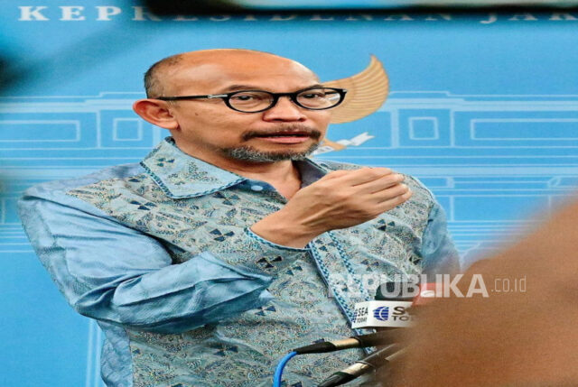 Anggota Dewan Ekonomi Nasional (DEN), Muhammad Chatib Basri di Istana Kepresidenan Jakarta, Kamis (6/2/2025).