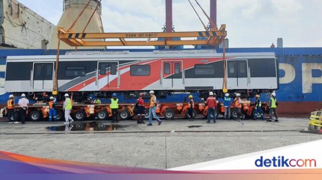 سيتم استخدام سلسلة KRL 12 الجديدة في خط Bogor و Cikarang Line
