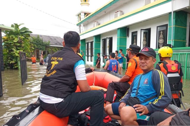 Social Affairs Ministry sends aid to flood victims in Lampung Province